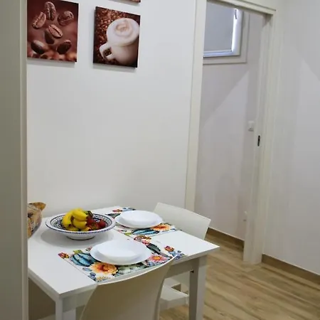 Alex * Ταράντο